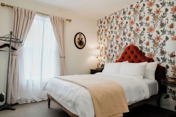 Room 16 of 56