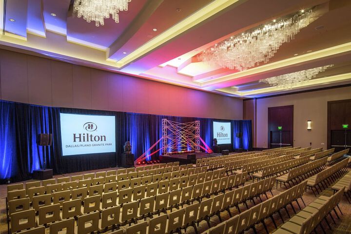 Hilton Dallas / Plano Granite Park