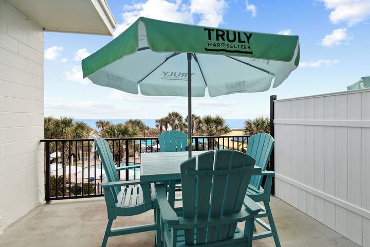 Seahorse Oceanfront Inn
