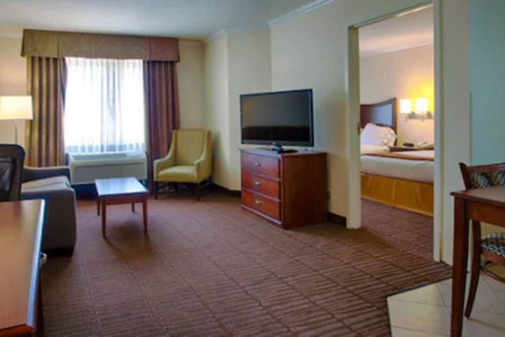 Room 20 of 48
