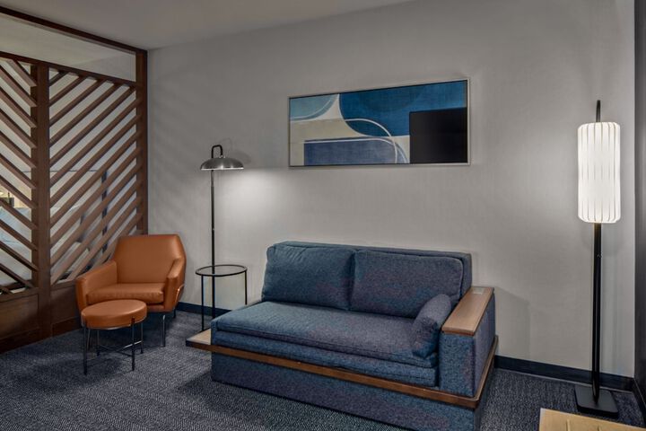 Room 16 of 34