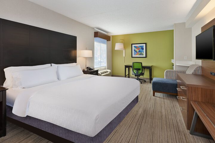 Room 21 of 40