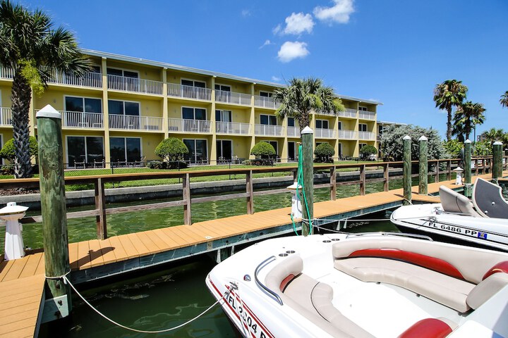 Treasure Island Hotel and Marina
