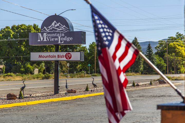 Mountain View Lodge