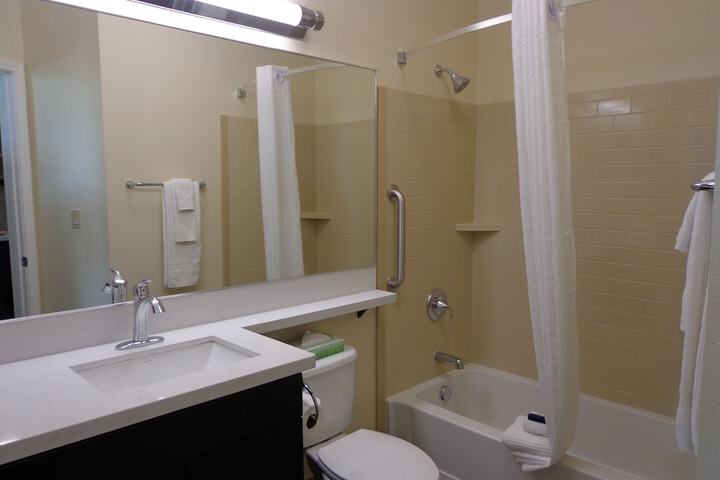 Room 17 of 30