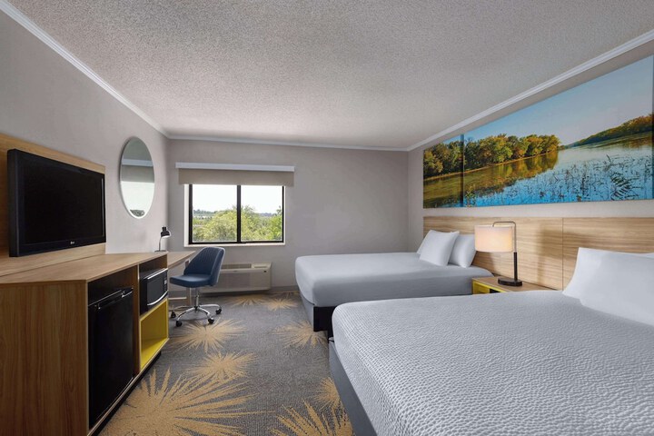 Room 41 of 66
