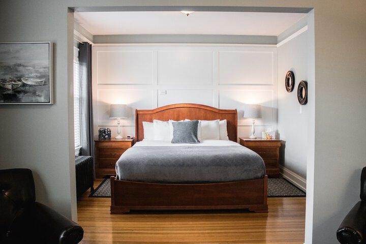 Room 44 of 60