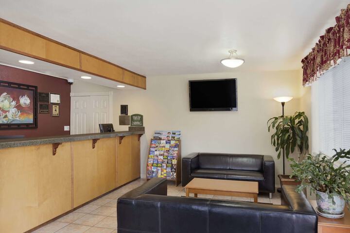 Hotel Interior 11 of 39
