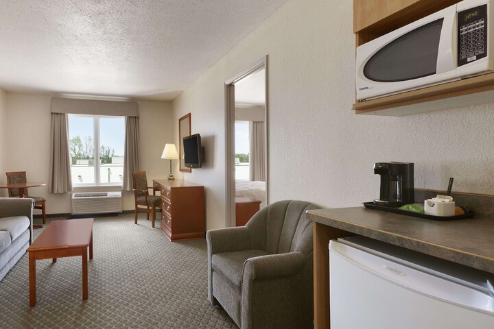 Room 12 of 20