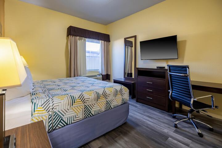 Studio 6 Suites – Pasadena TX