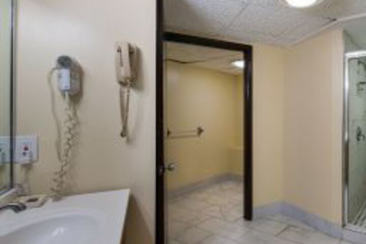 Red Carpet Inn and Suites - Hammonton West / Winslow Township