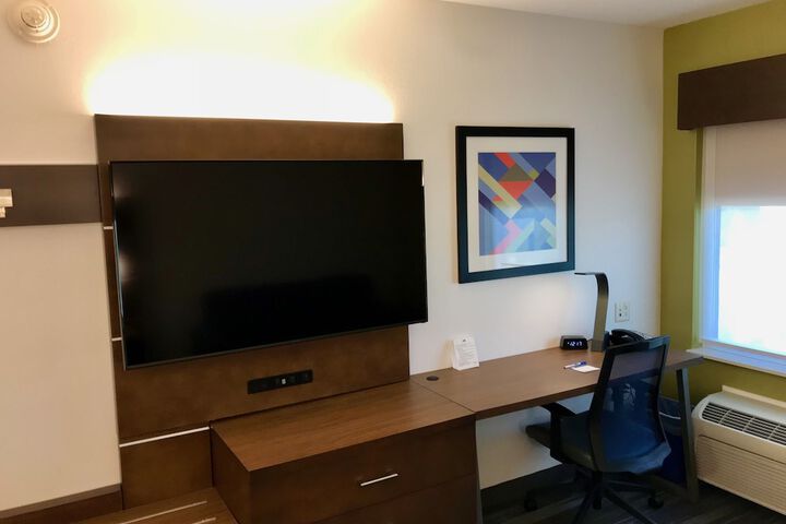 Room 55 of 77