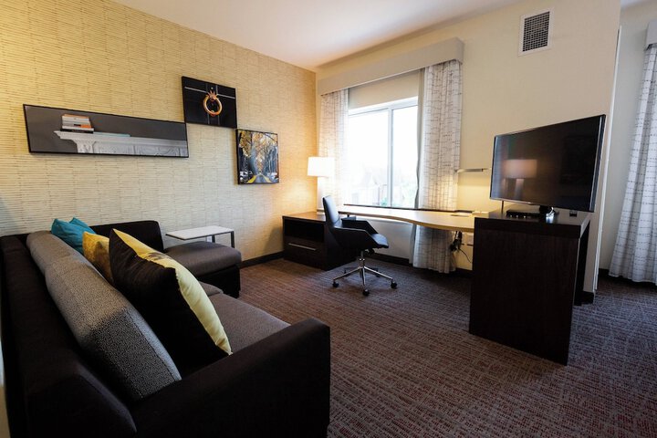 Room 12 of 24