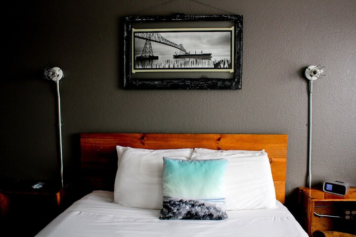 Room 56 of 147