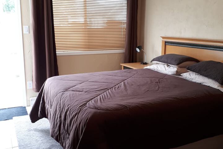 Room 33 of 62