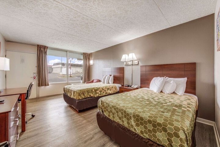 Room 34 of 39