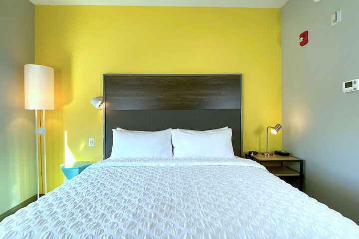 Room 21 of 48