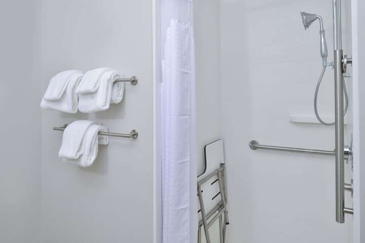 Room 20 of 35