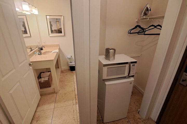 Room 62 of 159