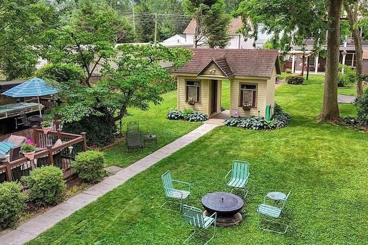 The Manheim Manor