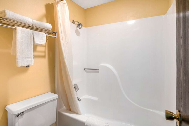 Econo Lodge Rolla I-44 Exit 184 Near Missouri University of Science and Technology