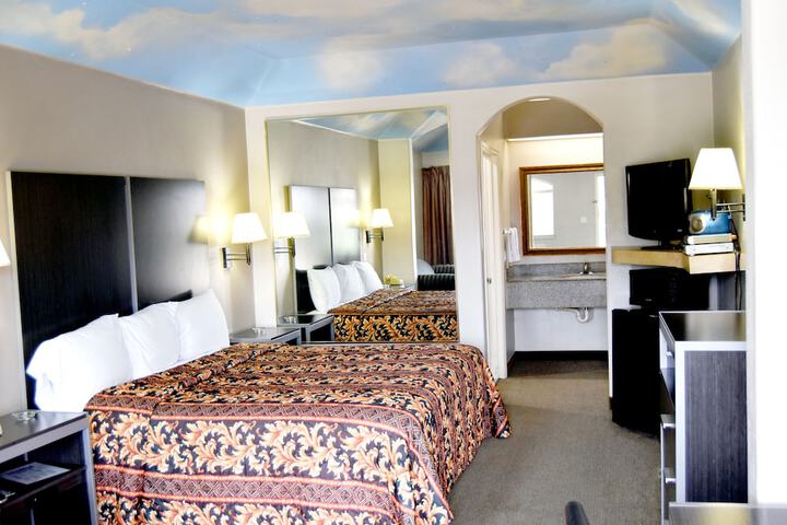 Room 15 of 30