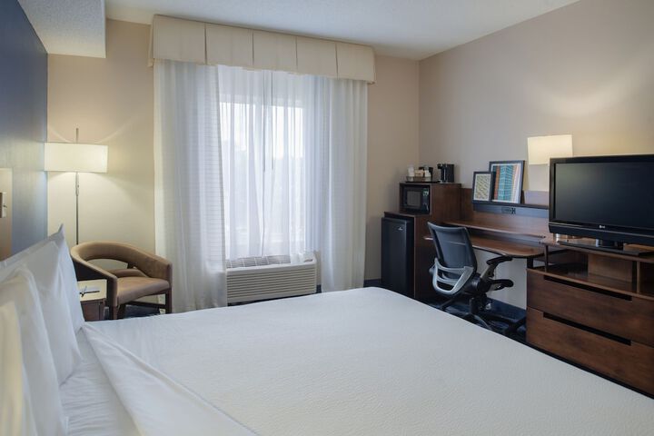 Fairfield Inn & Suites Dayton Troy