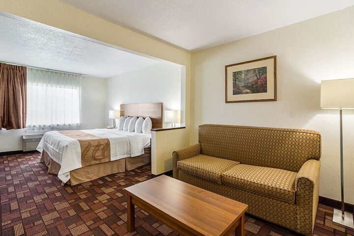 Econo Lodge Luverne I-90