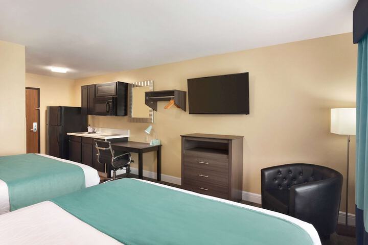 Room 15 of 60