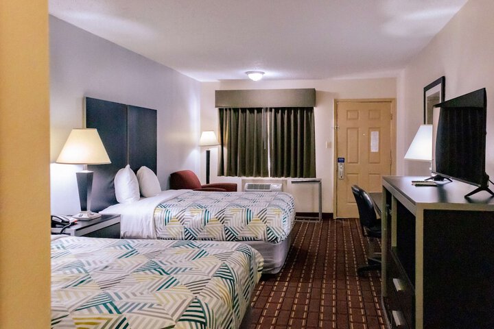 Room 11 of 21