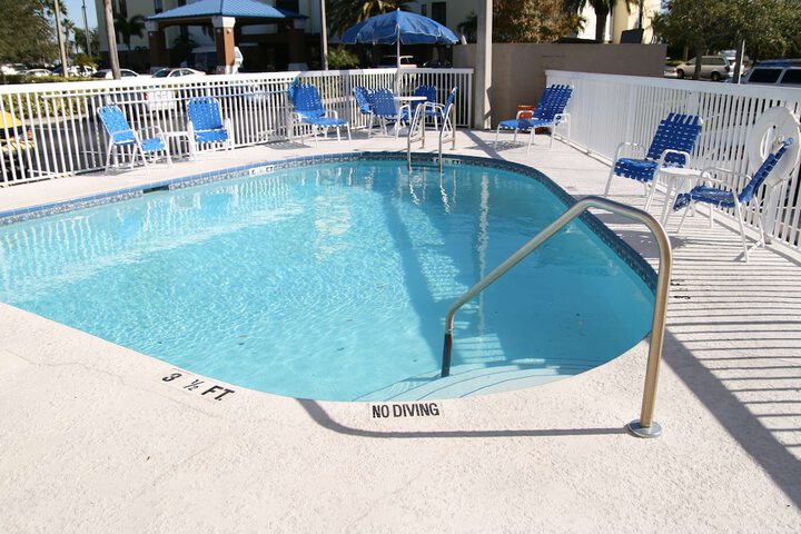 Pool 6 of 23