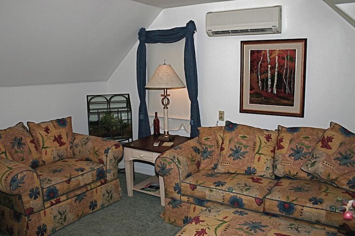 Burleys Gardens and Suite