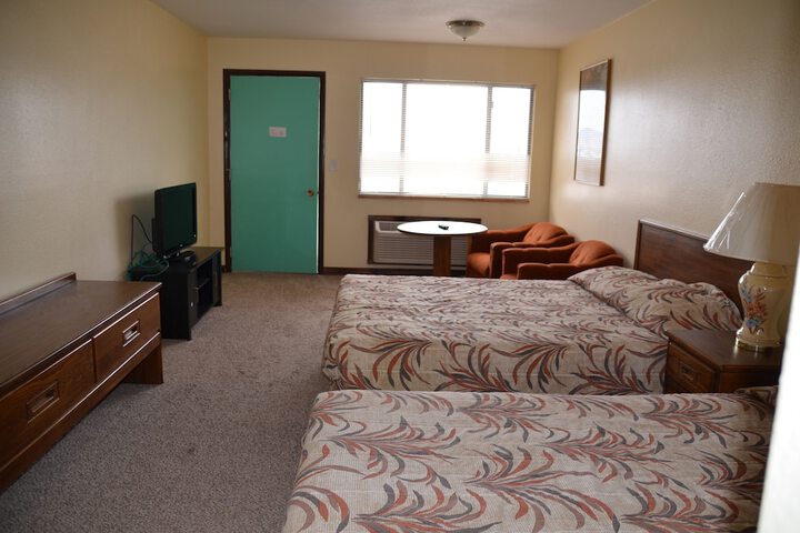 Room 28 of 38