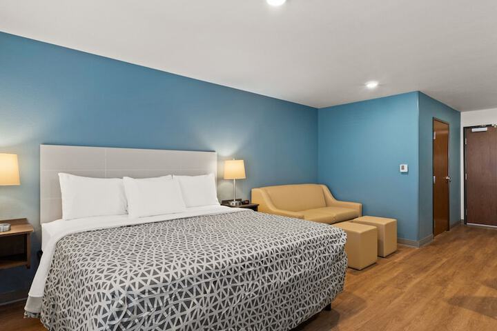WoodSpring Suites Greeley