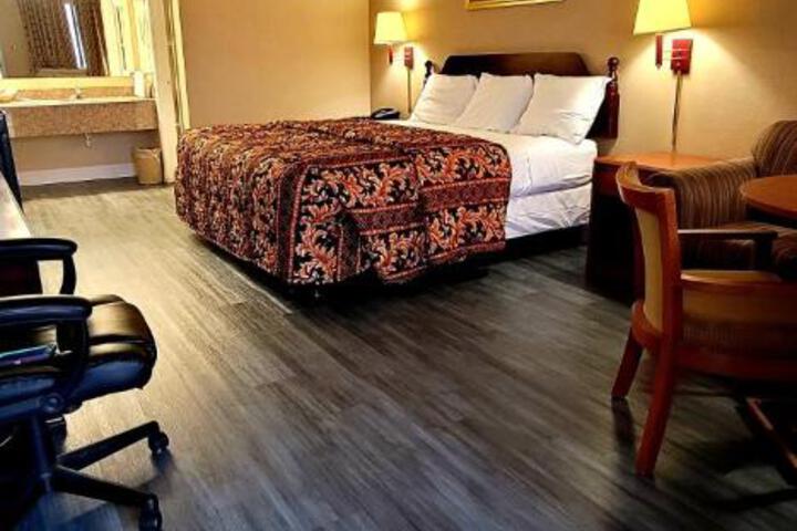 Regency Travel Inn