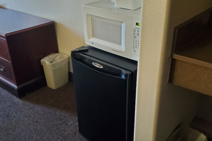 Room 12 of 17