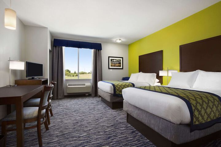 Room 14 of 24