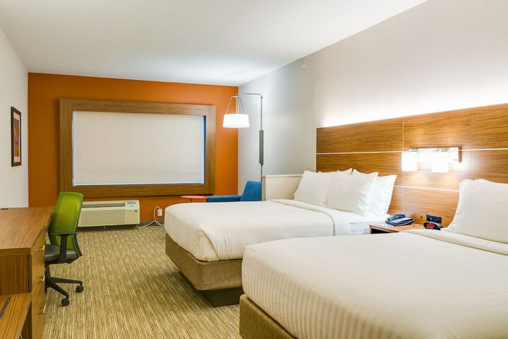Room 21 of 43
