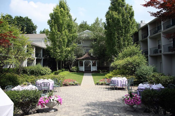 Hotel Exterior 43 of 43