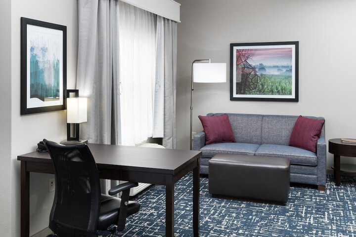 Room 12 of 32