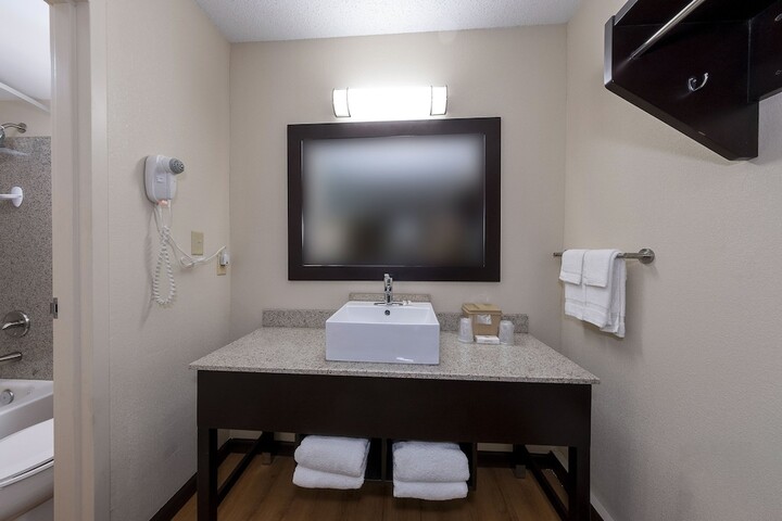 Room 26 of 45