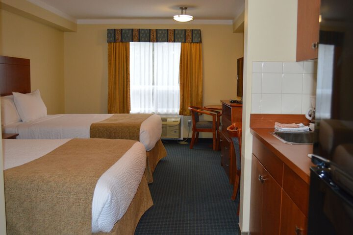 Room 28 of 40