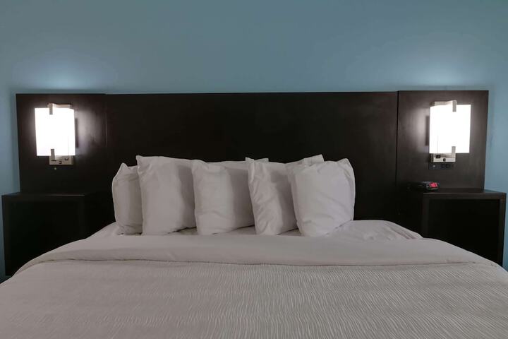 Room 14 of 17