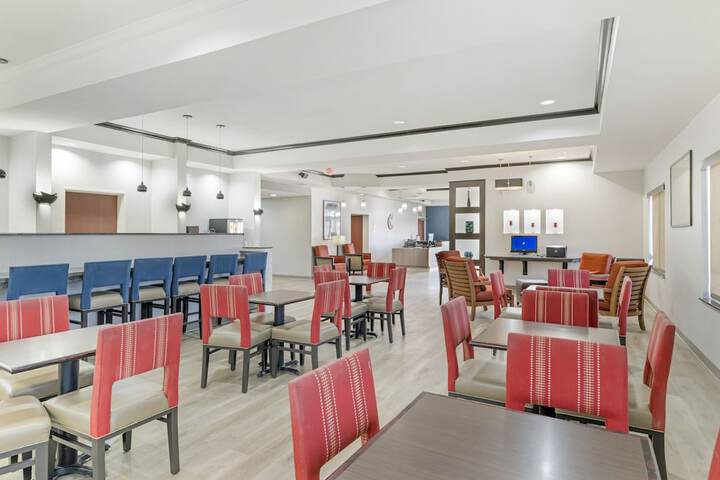 Comfort Suites Pecos