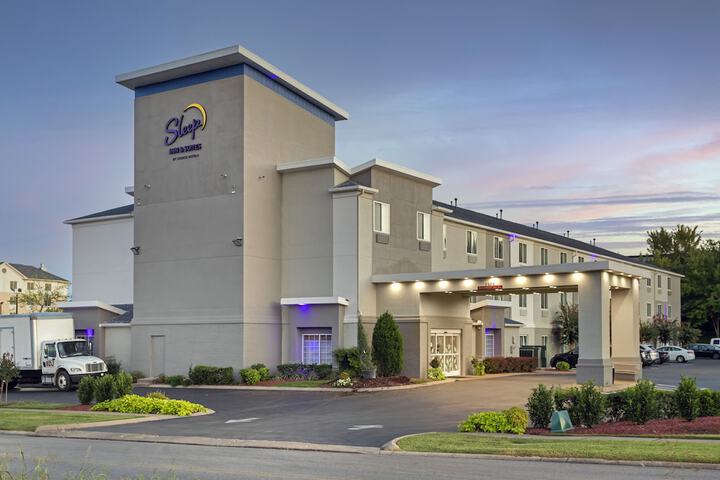 Hotel 2 of 40