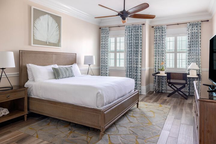 Pier House Resort & Spa
