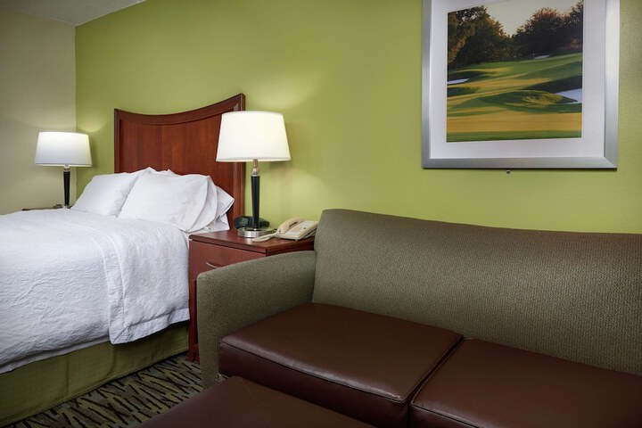 Room 8 of 23