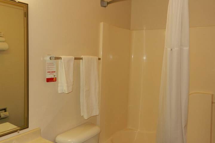 Room 5 of 46