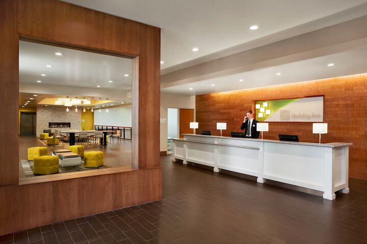 Hotel Interior 10 of 36