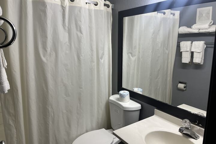 Rodeway Inn Whitehall